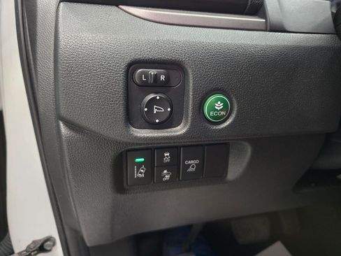 Used 2023 Honda Ridgeline Sport image 28