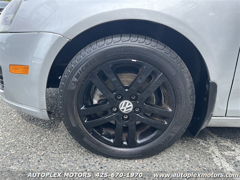 Used 2006 Volkswagen Jetta TDI FWD image 5