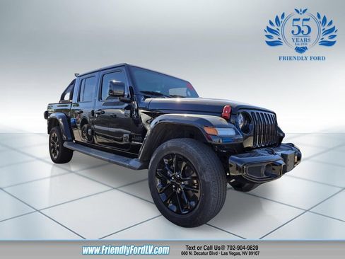 Used 2021 Jeep Gladiator Overland AWD/4WD image 1