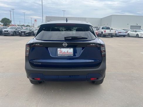 New 2025 Nissan Kicks SV image 5