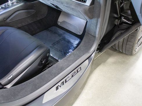 Used 2023 Maserati MC20 Coupe image 22