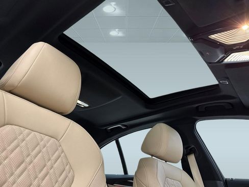 Certified 2023 BMW 530i w/ Premium Package RWD image 16
