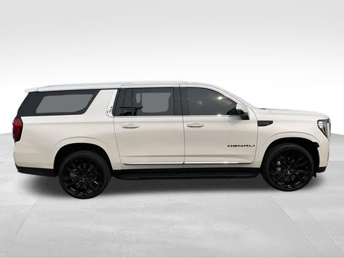Used 2021 GMC Yukon XL Denali AWD/4WD image 29