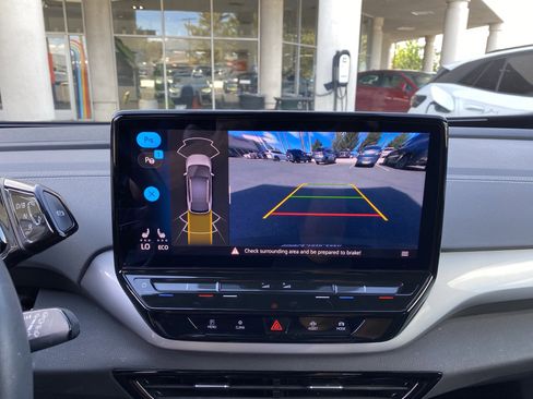 Used 2023 Volkswagen ID.4 Pro S RWD image 4