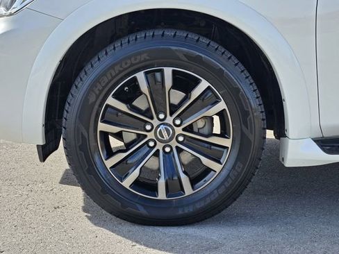 Used 2020 Nissan Armada Platinum w/ Captain's Chairs Package image 13