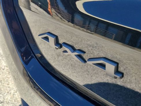 Used 2025 Jeep Compass Trailhawk w/ Trailhawk Elite Group image 8