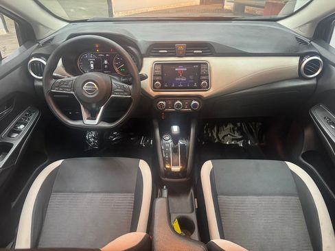 Used 2020 Nissan Versa SV w/ Trunk Package FWD image 4