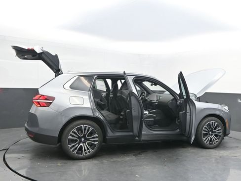 New 2026 BMW X3 xDrive30 w/ Premium Package image 50