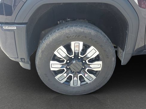Used 2025 GMC Sierra 2500 Denali w/ Denali Reserve Package AWD/4WD image 4