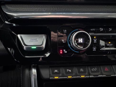 Certified 2023 GMC Sierra 1500 Denali w/ Technology Package image 19