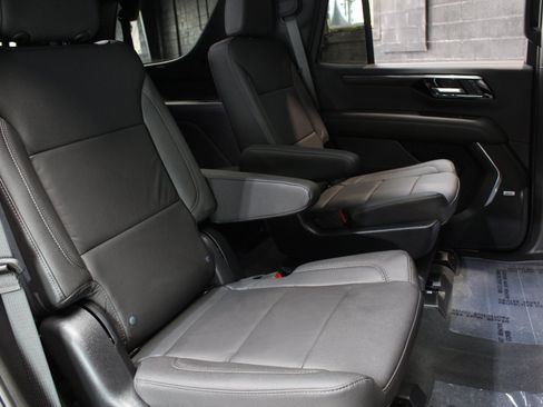 Used 2025 Chevrolet Tahoe Z71 w/ Z71 Off-Road Package AWD/4WD image 56