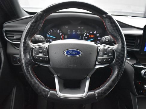 Used 2022 Ford Explorer ST-Line w/ Class IV Trailer Tow Package image 14