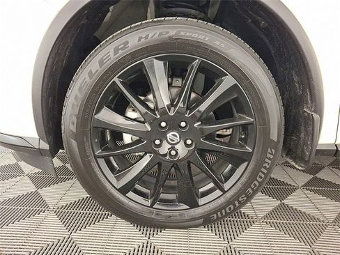 Used 2022 Nissan Murano SV w/ SV Midnight Edition Package image 11