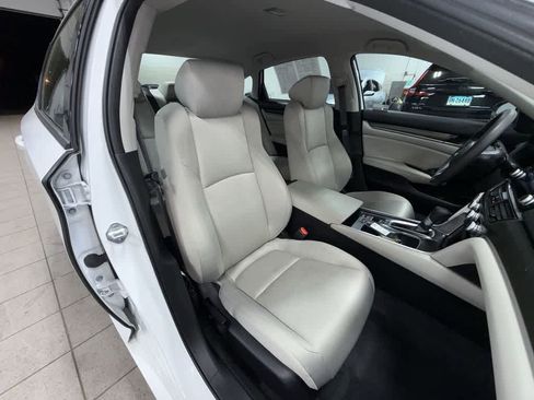 Used 2022 Honda Accord LX image 16