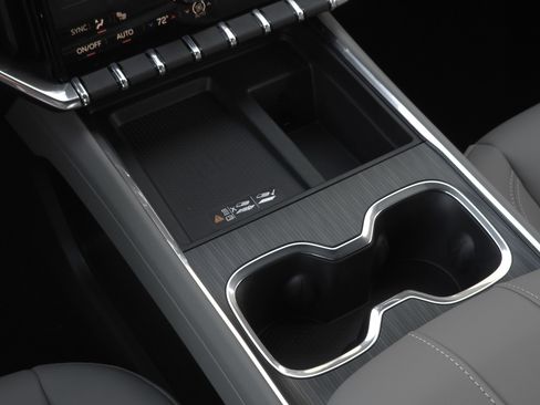 New 2026 GMC Acadia Elevation w/ Elevation Premium Package FWD image 13
