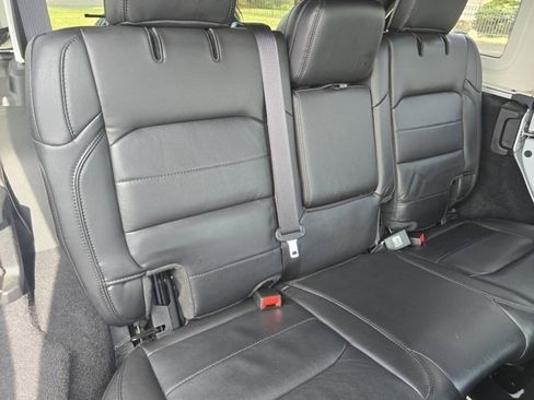 Used 2023 Jeep Wrangler Altitude image 37