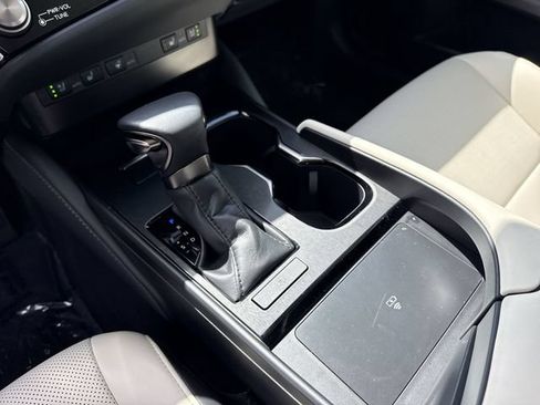 Certified 2024 Lexus ES 350 w/ Premium Package FWD image 21