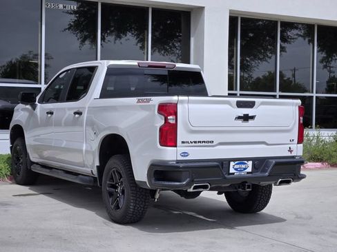 Used 2024 Chevrolet Silverado 1500 LT Trail Boss w/ Convenience Package II AWD/4WD image 5