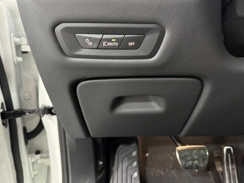 New 2026 BMW X6 xDrive40i w/ Executive Package image 32