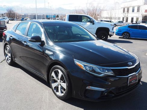 Used 2020 Kia Optima S image 10