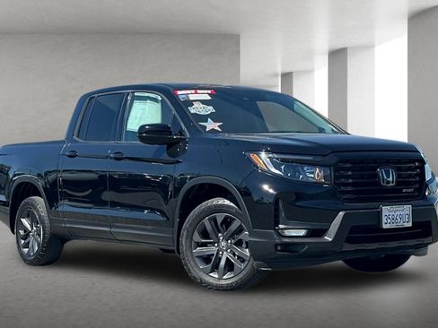 Certified 2023 Honda Ridgeline Sport image 2