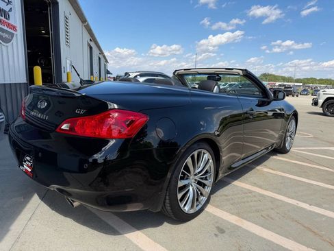 Used 2013 INFINITI G37 Convertible w/ Premium Pkg RWD image 7
