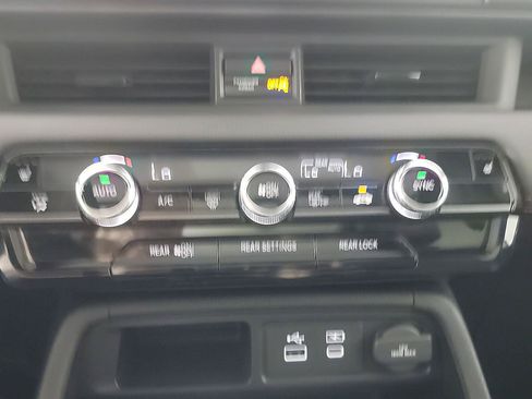Certified 2025 Honda Pilot TrailSport image 32