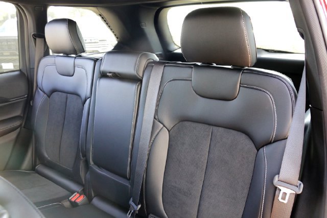 New 2025 Jeep Grand Cherokee Altitude AWD/4WD image 19
