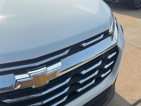 Used 2026 Chevrolet Equinox LT FWD image 29