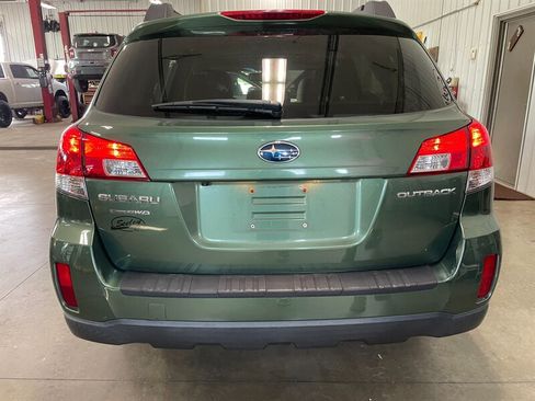 Used 2013 Subaru Outback 2.5i Premium AWD/4WD image 23