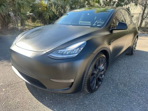 Used 2021 Tesla Model Y Performance AWD/4WD image 1