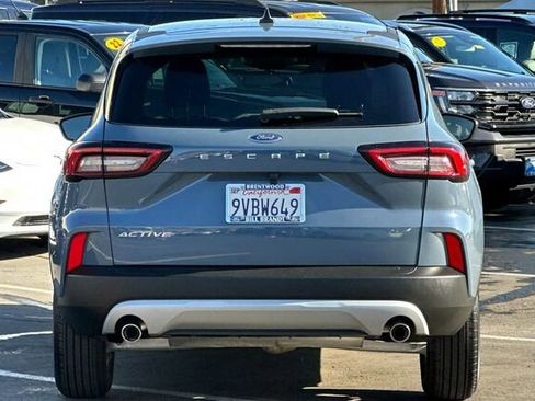 Used 2025 Ford Escape Active image 8