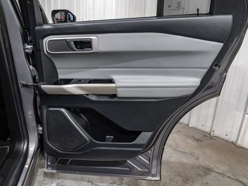 Used 2021 Ford Explorer XLT w/ Equipment Group 202A image 45