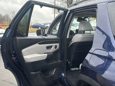 Used 2023 Honda Pilot Elite image 30