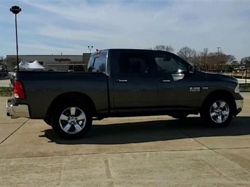Used 2018 RAM 1500 Big Horn image 9