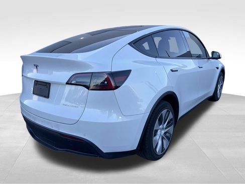 Used 2021 Tesla Model Y Long Range AWD/4WD image 5