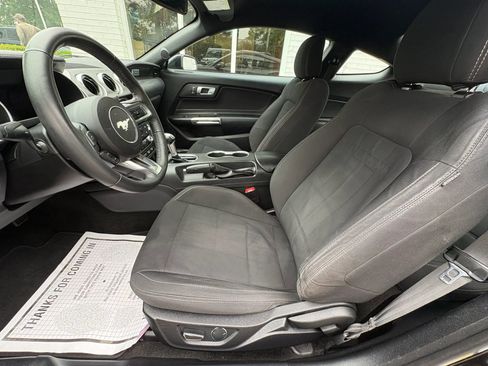 Used 2018 Ford Mustang GT RWD image 20