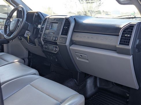 Used 2017 Ford F350 XL image 20