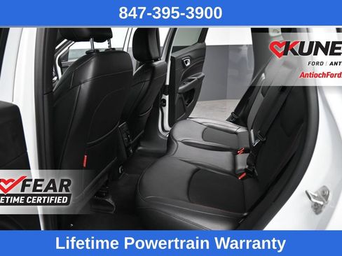 Used 2025 Jeep Compass Trailhawk AWD/4WD image 19