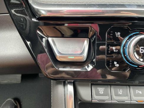 New 2026 GMC Sierra 2500 Denali w/ Denali Reserve Package AWD/4WD image 18
