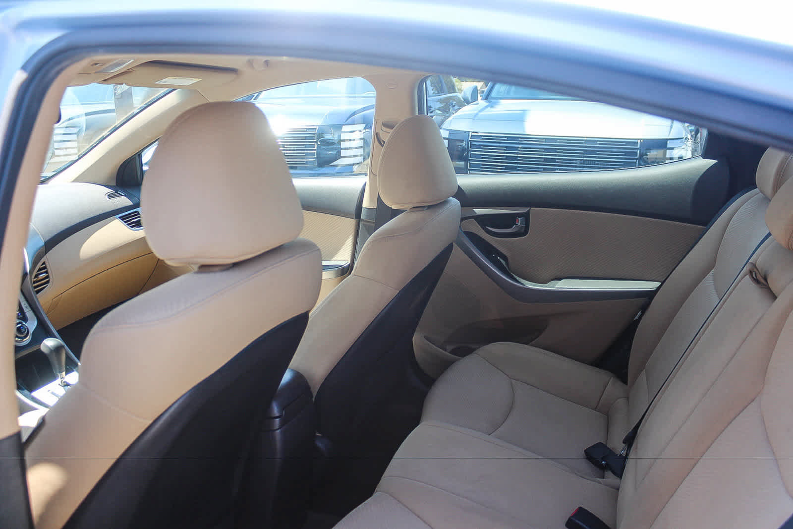 Used 2012 Hyundai Elantra GLS w/ Preferred Pkg 3 FWD image 23