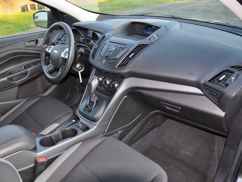 Used 2015 Ford Escape S FWD image 23