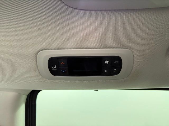 Used 2022 Chrysler Pacifica Touring-L FWD image 26