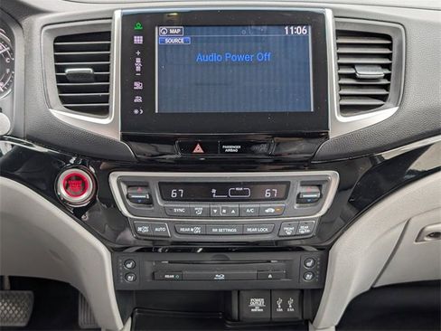 Used 2016 Honda Pilot Elite image 18