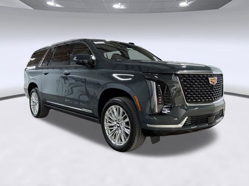 New 2026 Cadillac Escalade ESV Luxury w/ Touring Package AWD/4WD image 6