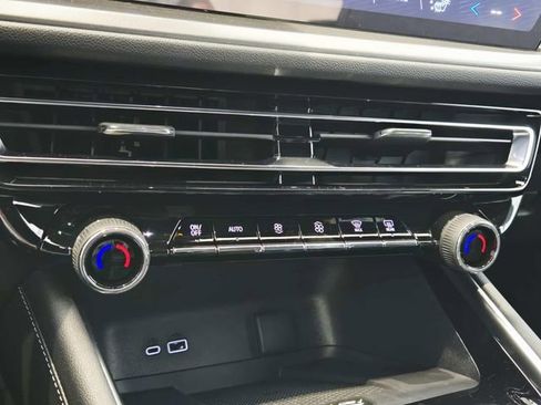 New 2026 Chevrolet Traverse LT w/ LPO, Floor Liner Package image 23