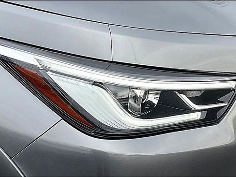 Used 2021 INFINITI QX80 Premium Select w/ All-Season Package image 34