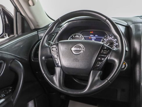 Used 2022 Nissan Armada SV w/ SV Appearance Package RWD image 13