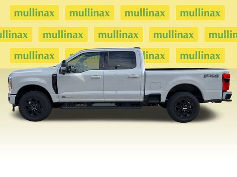 New 2026 Ford F250 Lariat w/ Black Appearance Package image 13
