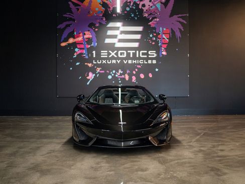 Used 2019 McLaren 570S Spider image 5